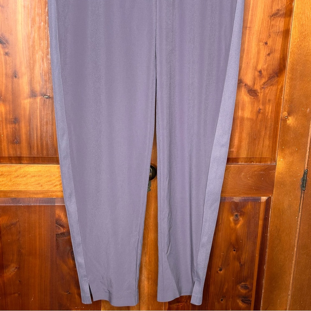 Athleta Brooklyn Ankle Pant Comfy Travel Women’s SZ 2 Athleisure Sustainable - Picture 8 of 17